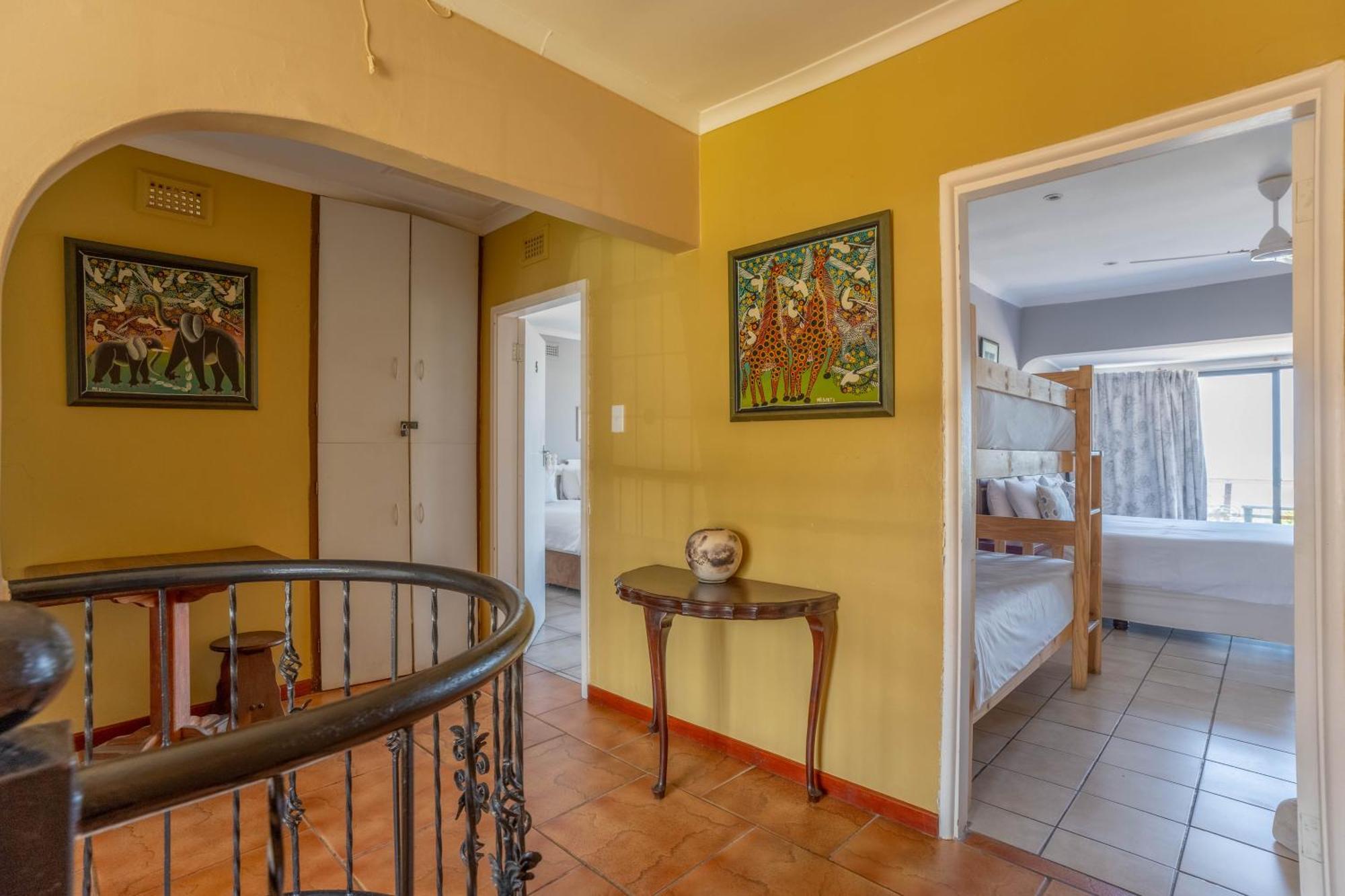 Glenashley Beach Accommodation - B&B And Backpackers 다반 외부 사진