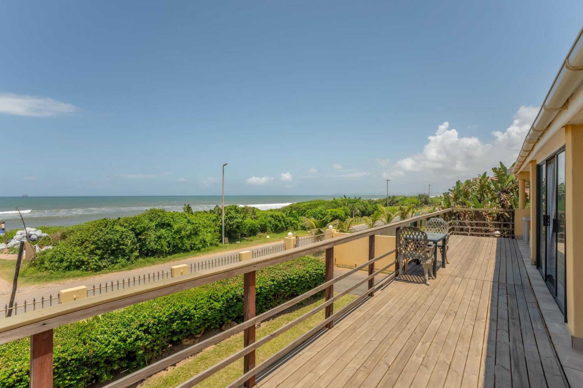 Glenashley Beach Accommodation - B&B And Backpackers 다반 외부 사진